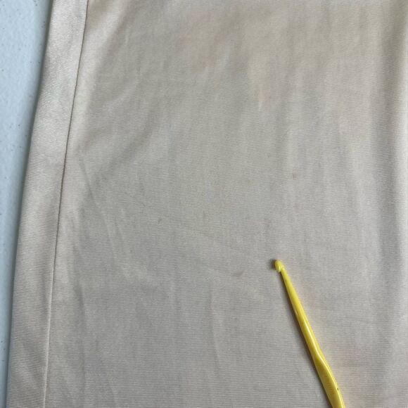 Vintage Shadowline 70s Lace Full Slip Beige Cream Back Slit Adj Strap Women 36 T - Picture 7 of 13